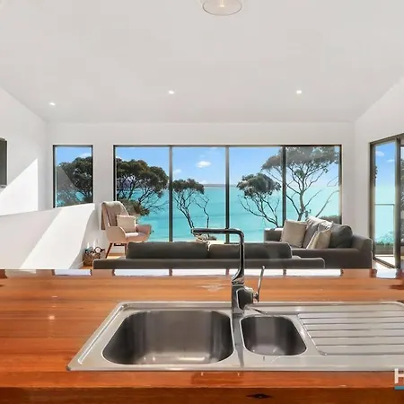 Stingray Bay Of Fires Beach Chic St Helens Exterior photo